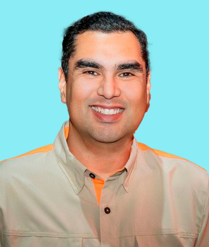 Roberto Lee